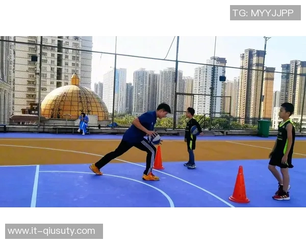 掌握足球过人技巧30招轻松提升你的球场表现与个人技术水平 掌握足球过人技巧30招轻松提升你的球场表现与个人技术水平